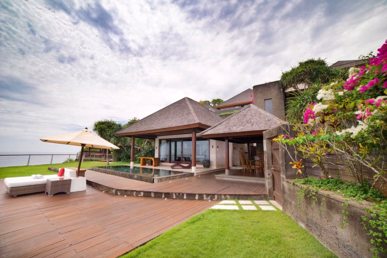 The Edge Uluwatu Private Villa Hire